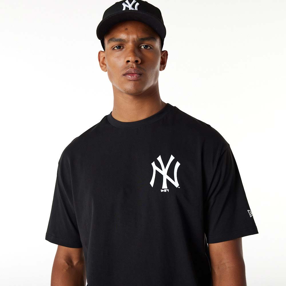 New York Yankees MLB Big Logo Oversized Black T-Shirt New Era Cap Adult Unisex Black
