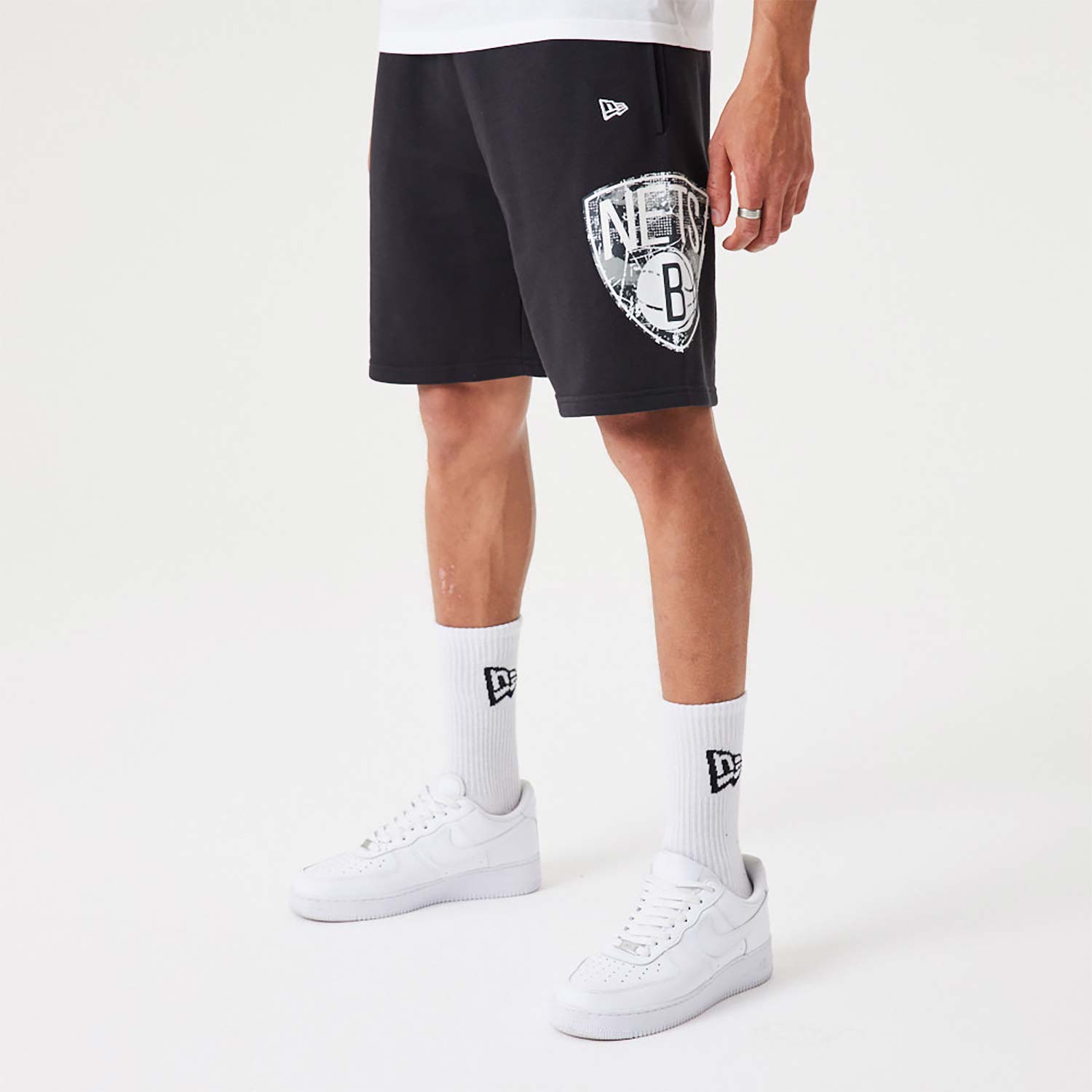 Official New Era NBA Wordmark Brooklyn Nets Black Oversized Shorts  B9281_593 B9281_593
