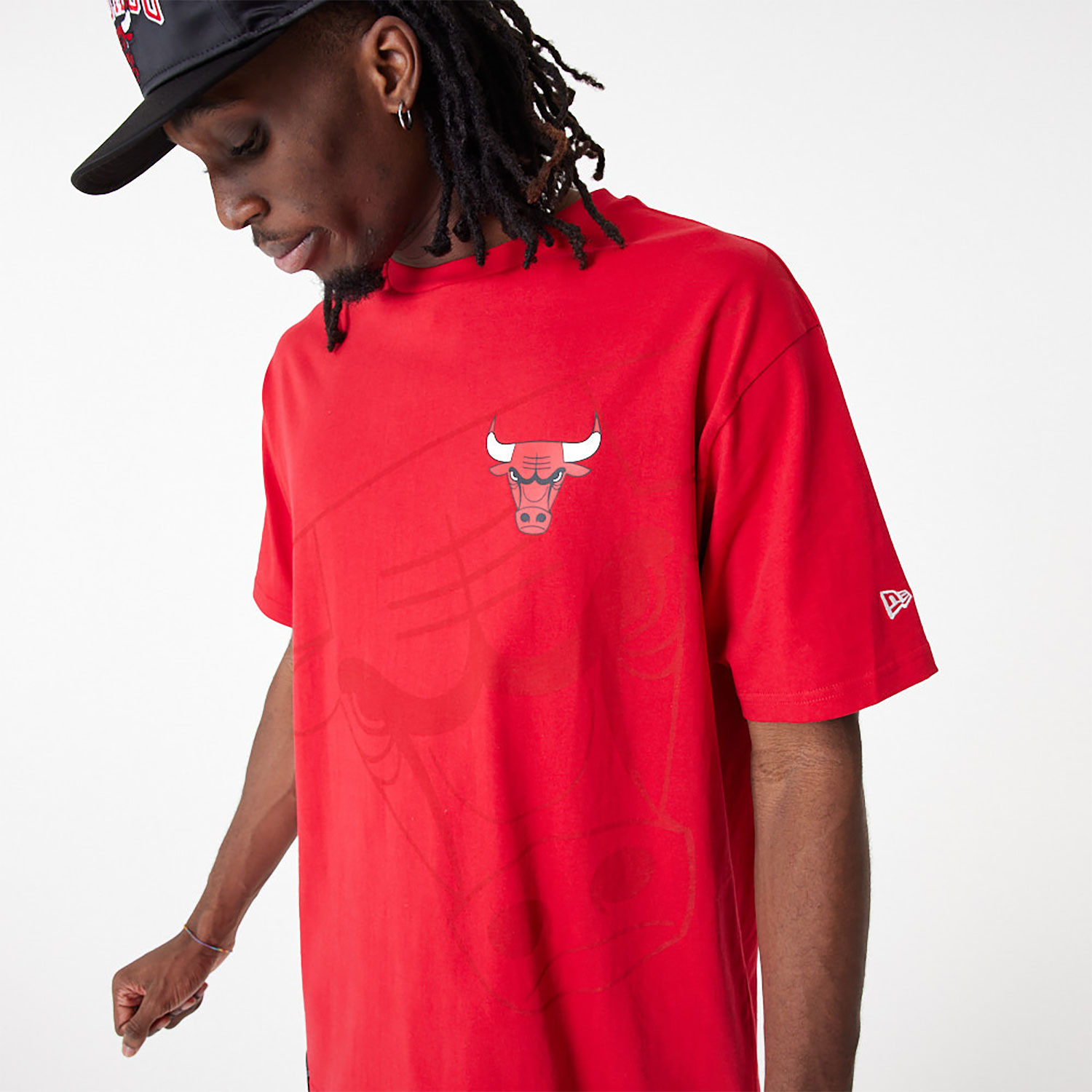 NBA Logo Chicago Bulls Oversized T-Shirt D01_404 | New Era Cap UK