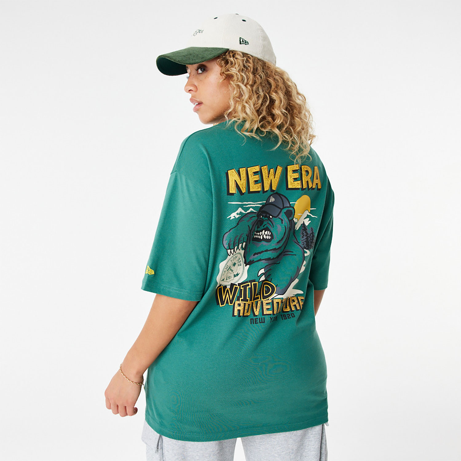 New Era Bear Character Graphic Green Oversized T-Shirt