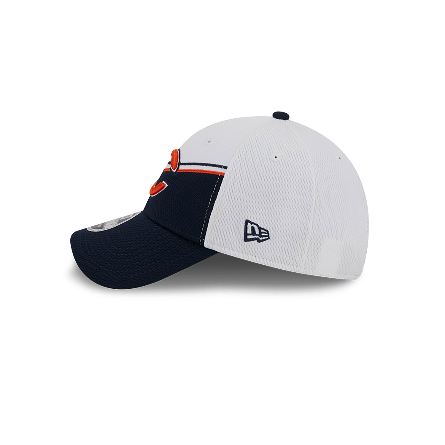 Chicago Bears NFL Sideline 2023 White 9FORTY Stretch Snap Cap