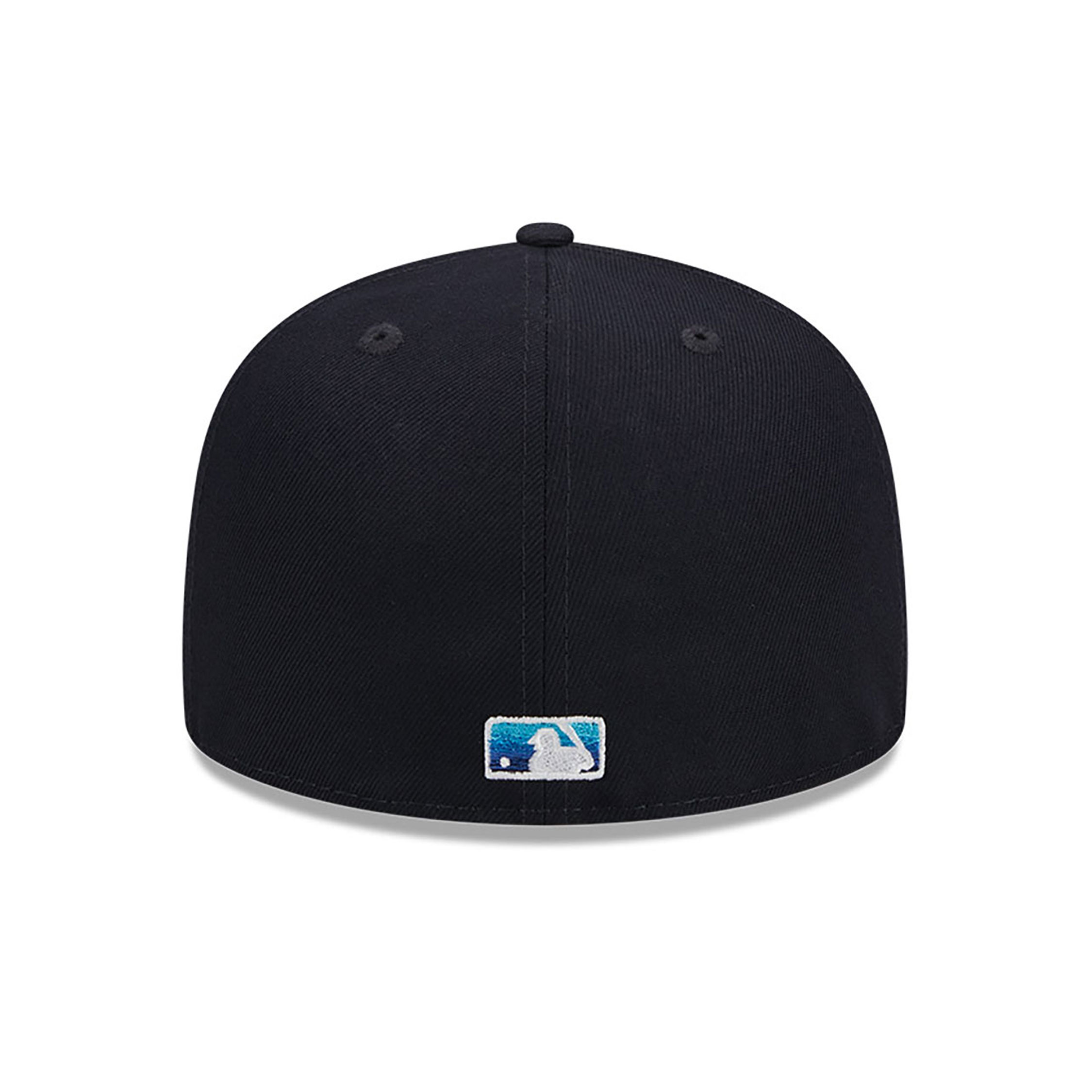 Boston Red Sox Gradient Navy 59FIFTY Fitted Cap
