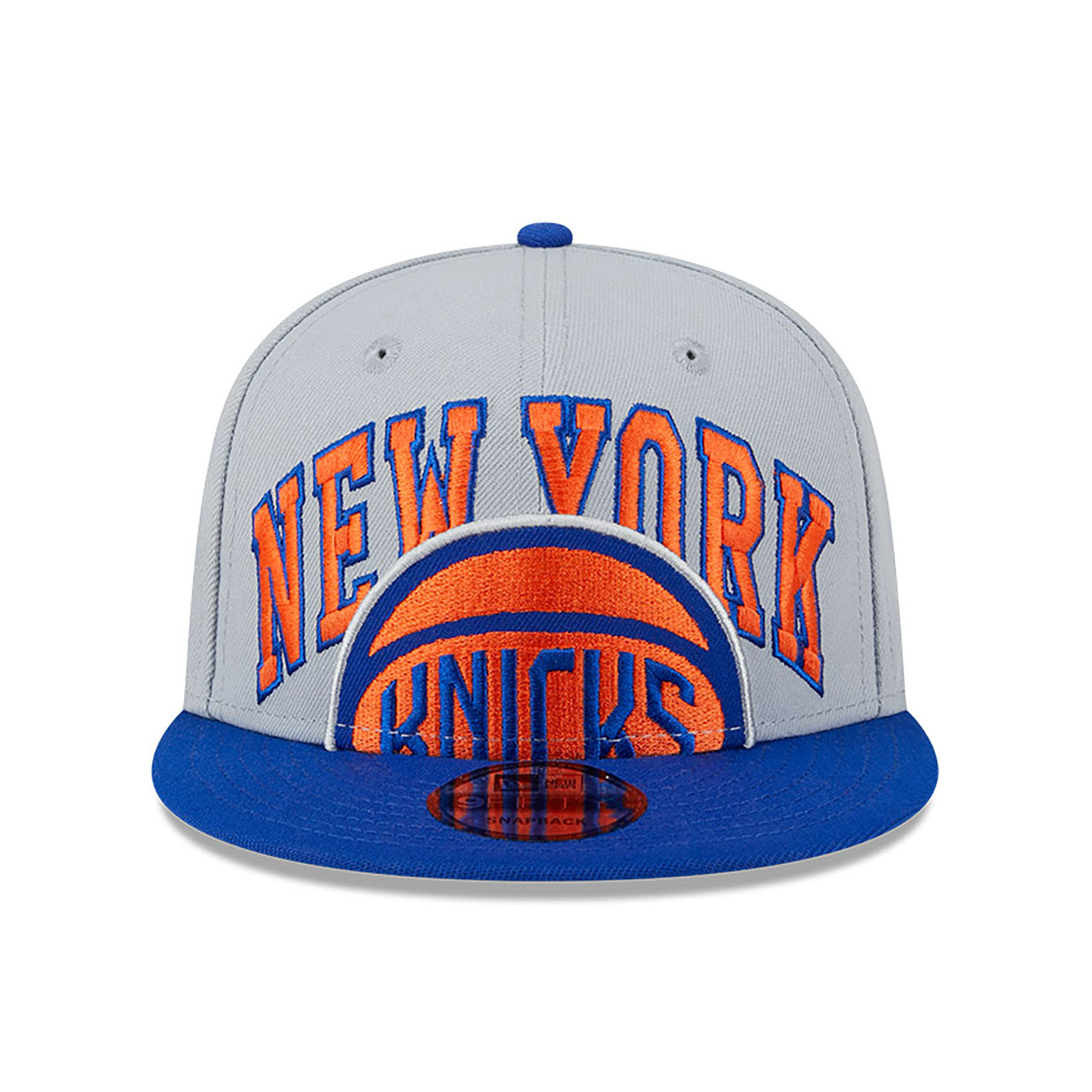 New York Knicks NBA Tip Off 2023 Grey 9FIFTY Snapback Cap