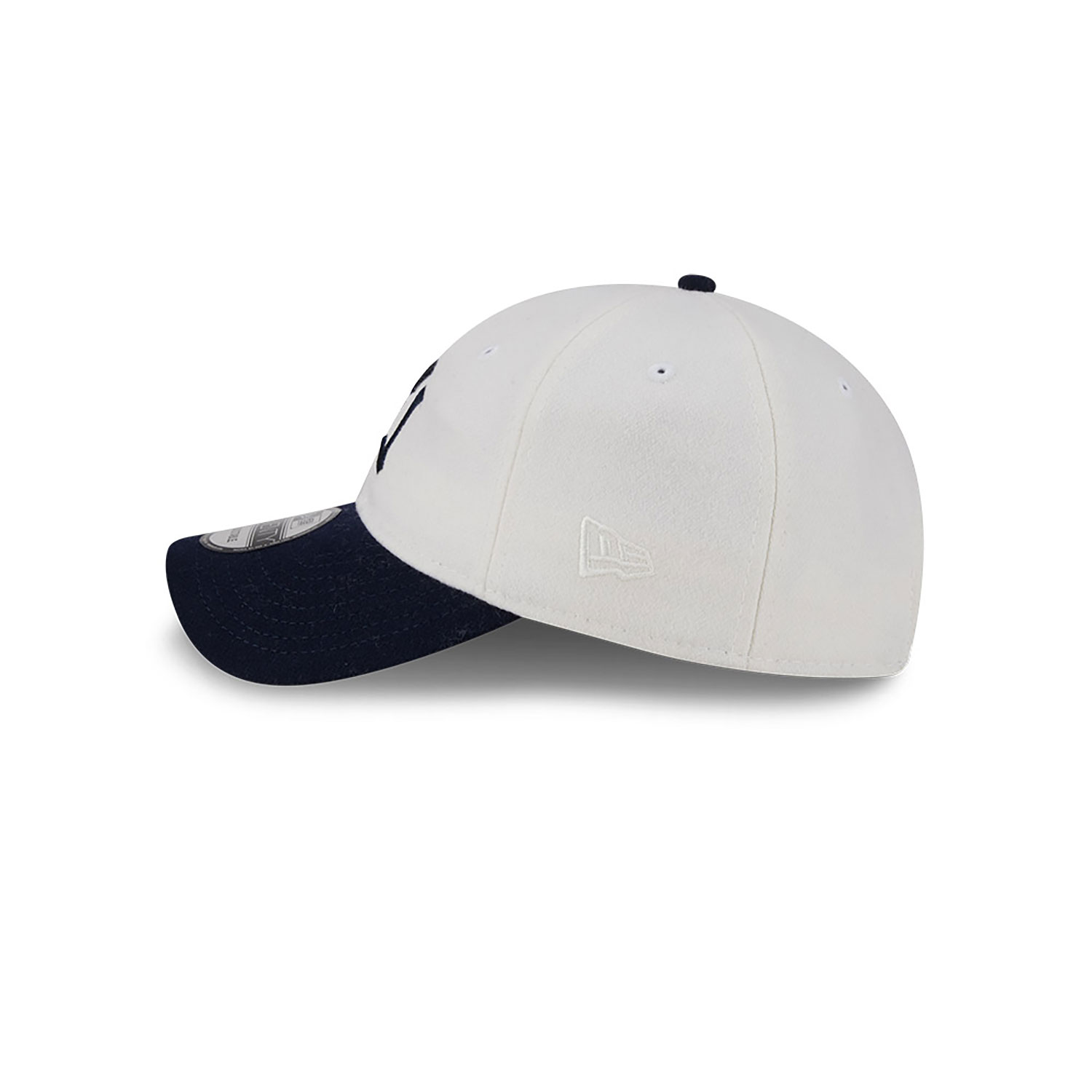 New York Yankees Leather Strap Chrome White 9TWENTY Adjustable Cap