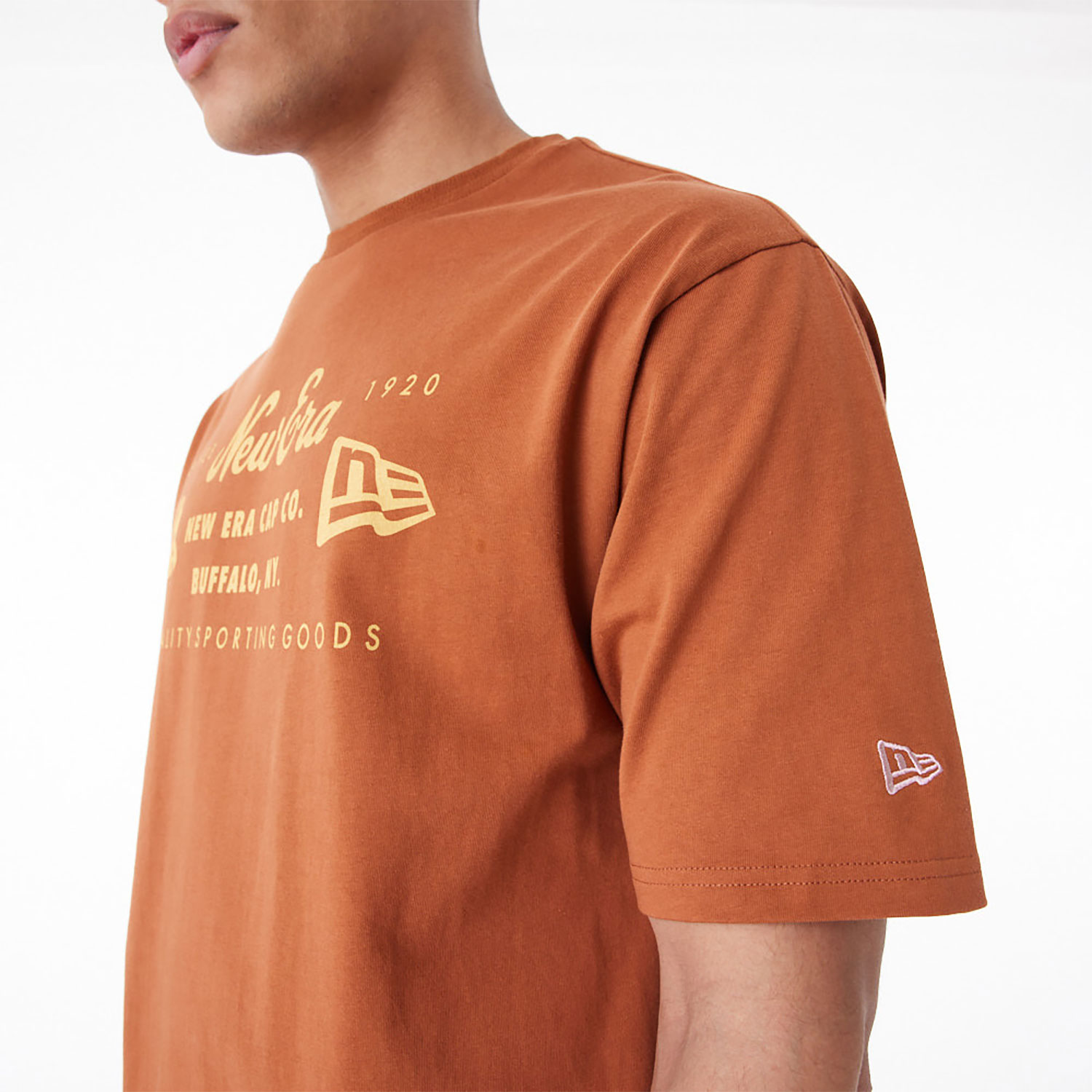 New Era Heritage Patch Brown Oversized T-Shirt