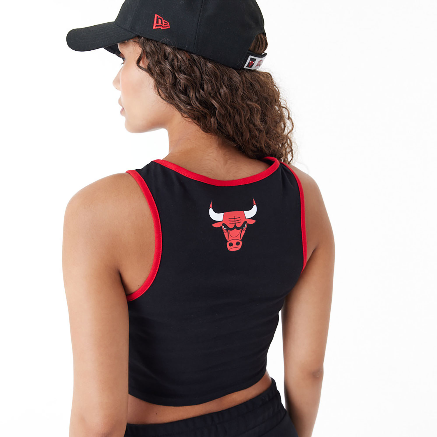 Chicago Bulls Womens NBA Team Wordmark Black Crop Tank Top