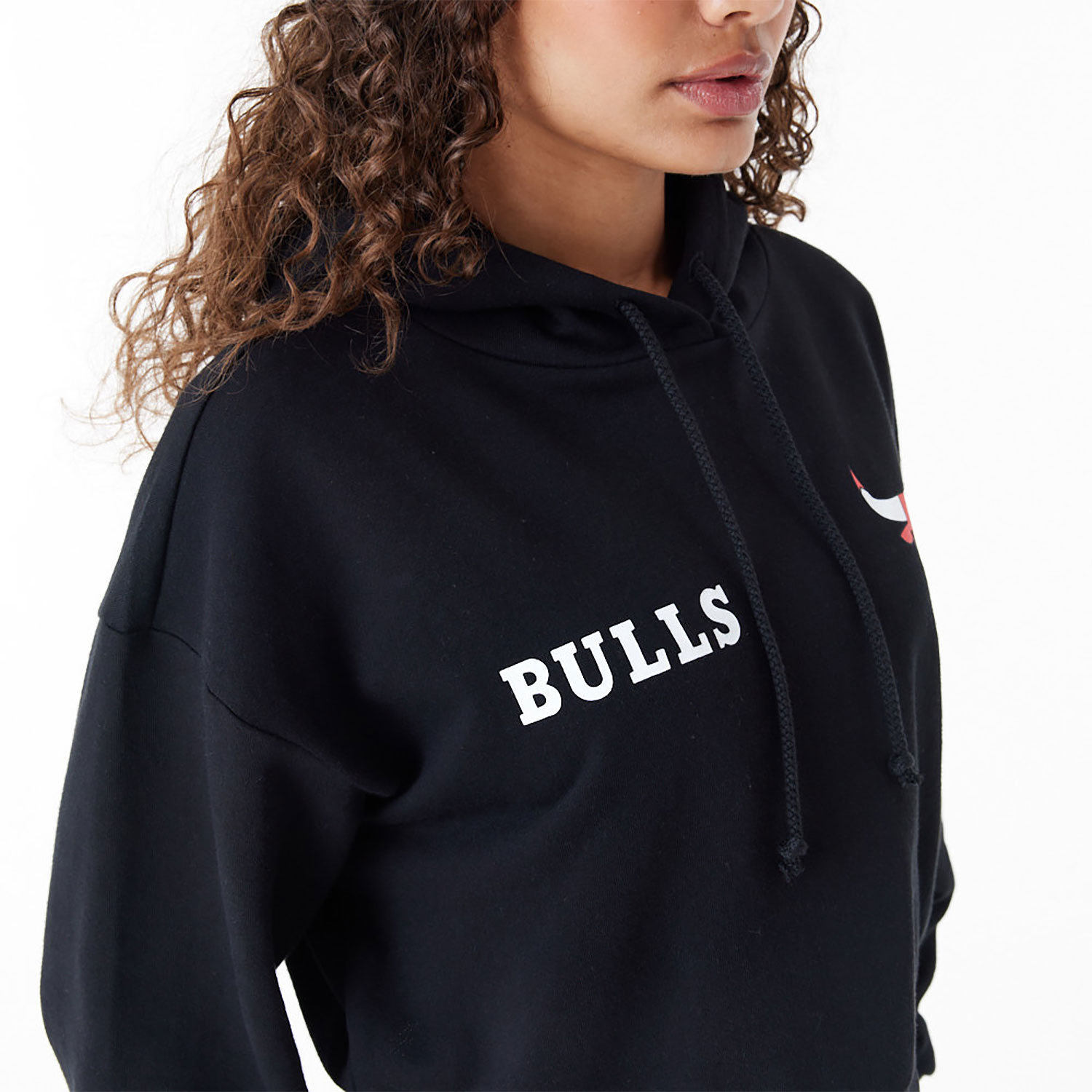 Chicago Bulls Womens NBA Team Logo Black Crop Pullover Hoodie