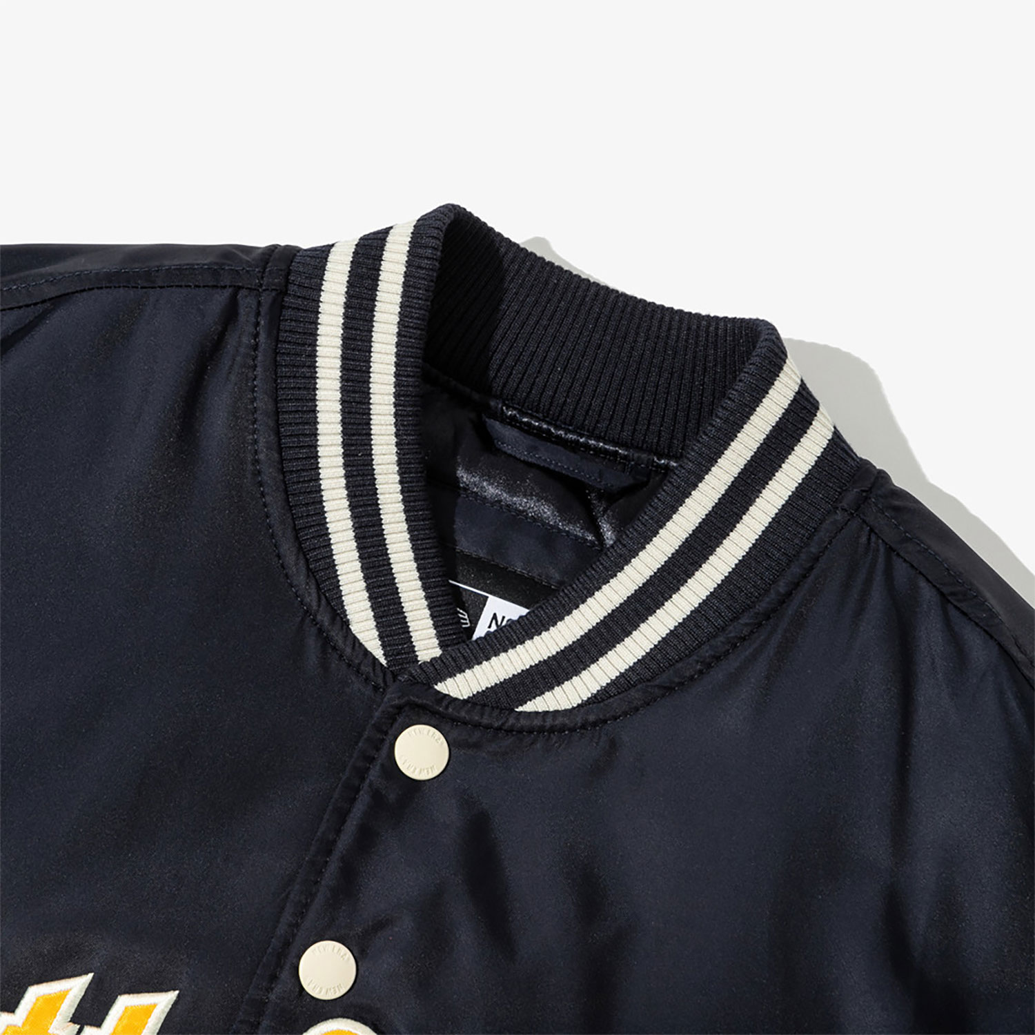 Pittsburgh Pirates New Era Korea Black Cooperstown Jacket