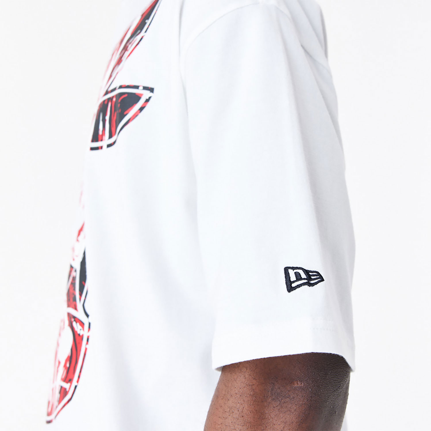 Chicago Bulls NBA All Over Print Infill White Oversized T-Shirt