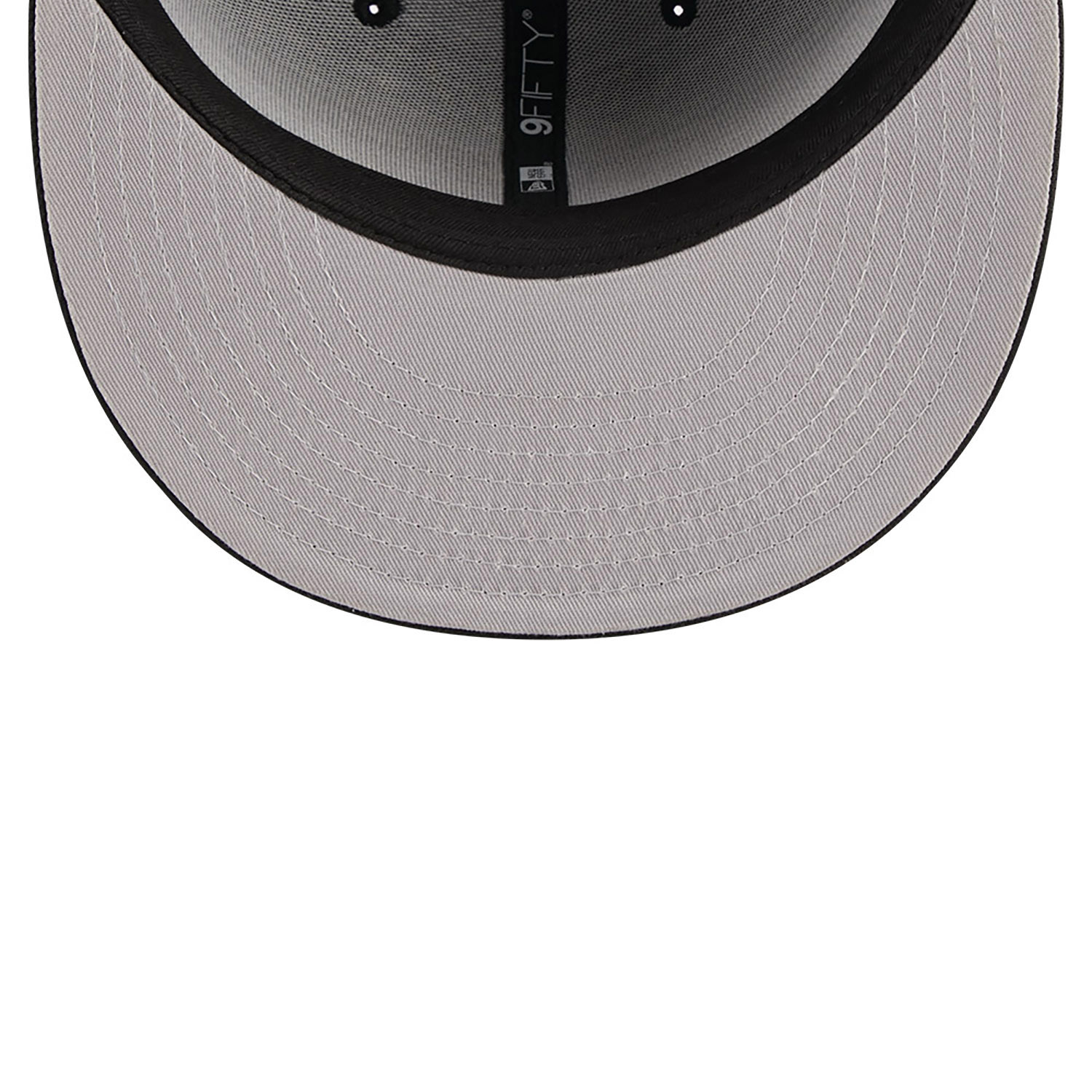 Atlanta Braves Metallic Logo Black 9FIFTY Snapback Cap
