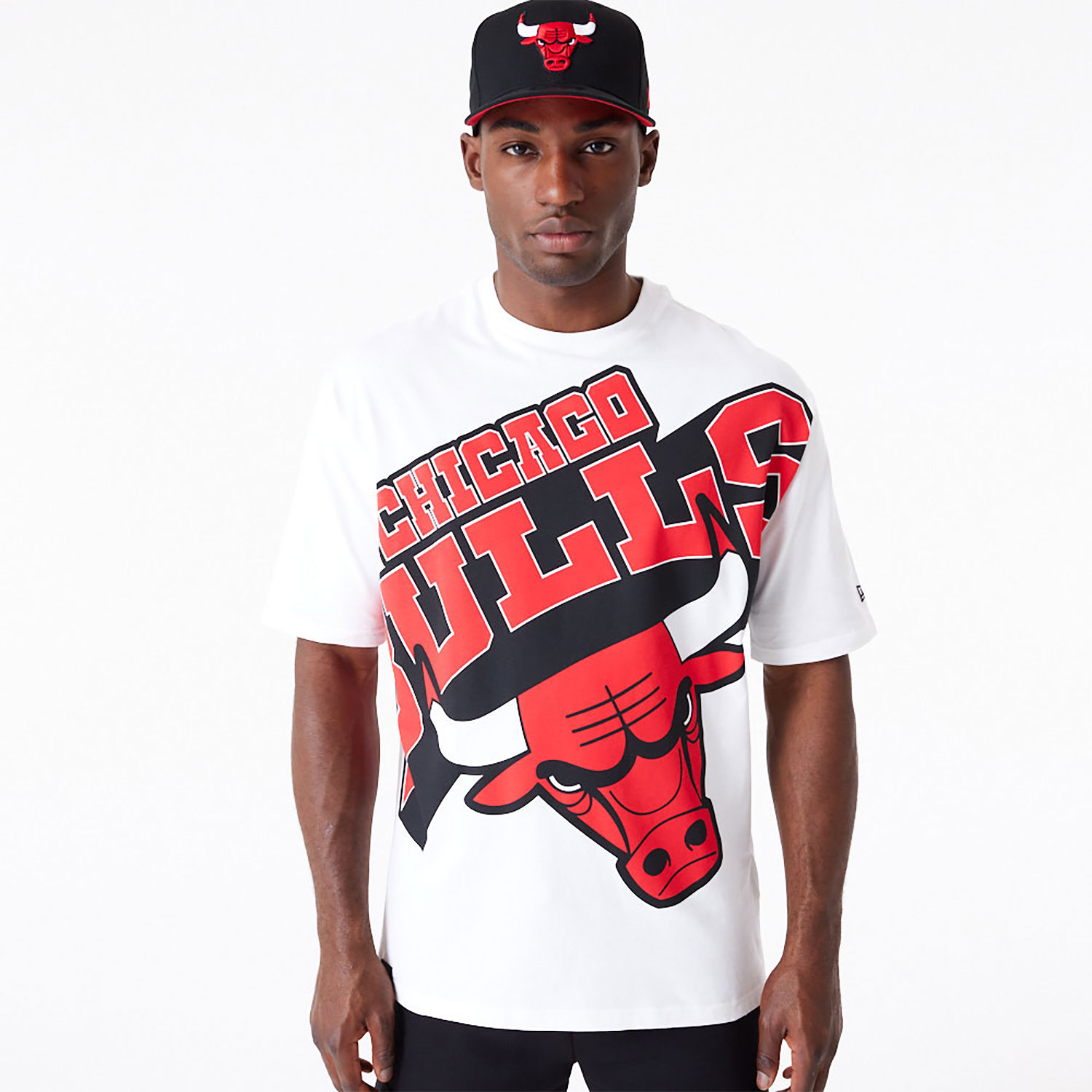 Chicago Bulls NBA Large Wordmark White Oversized T-Shirt