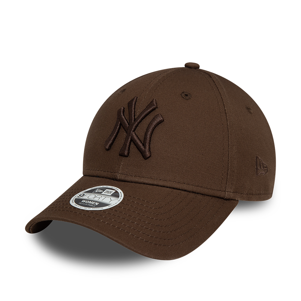 New York Yankees Womens League Essential Dark Brown 9FORTY Adjustable Cap